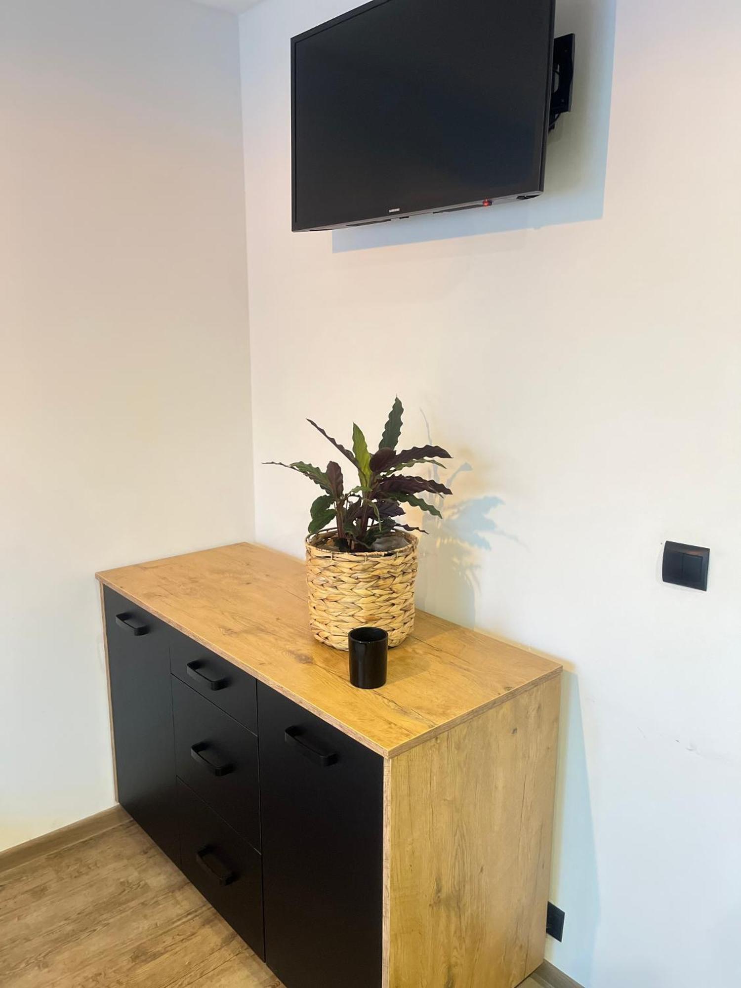 Nowoczesny Maly Apartament Nr 3 오지시 외부 사진